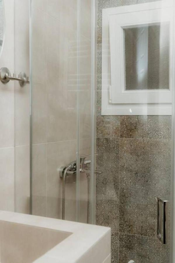 Satus Finem Egnatia'S Luxury Suite Thessaloniki Exterior photo